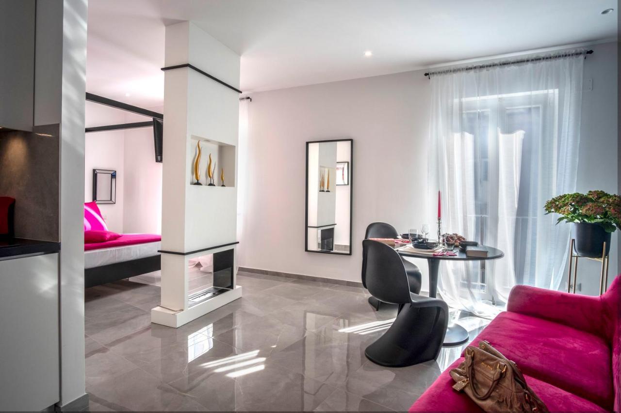 36 Steps In Tasso Square Apartment Sorrento Exterior foto